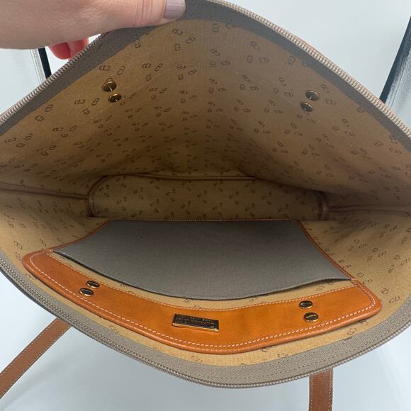 Christian Dior Vintage Tote Bag – Classic & Timeless - Picture 9 of 16